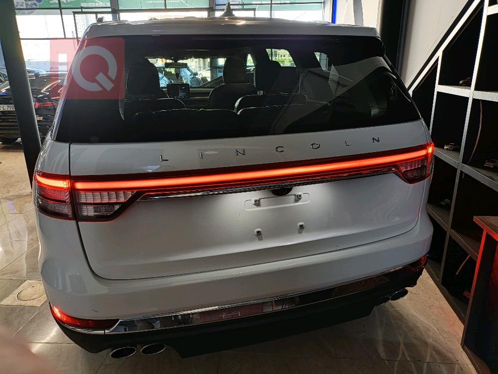Lincoln Aviator